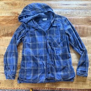 Women’s medium Columbia flannel hoodie plaid shirt